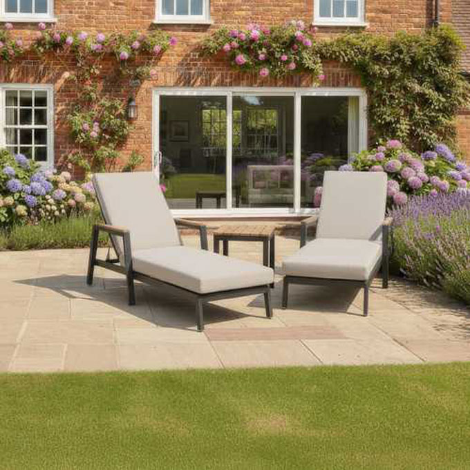 Heidi Sun Lounger Set with square table