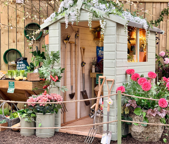 Helping you find those perfect and unusual gardening gifts